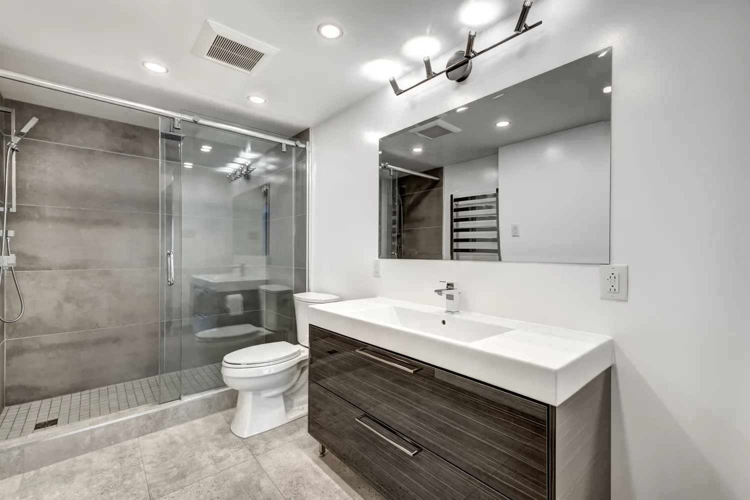 Bathroom Remodeling Near You | Arthur's Decorating Inc.